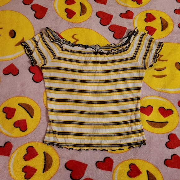 Charlotte Russe Tops - Charlotte Russe Crop Top Striped Women's Size Large L Yellow White Black